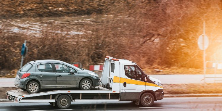 What Are the Benefits of Choosing Towing in Glendale for Assistance?